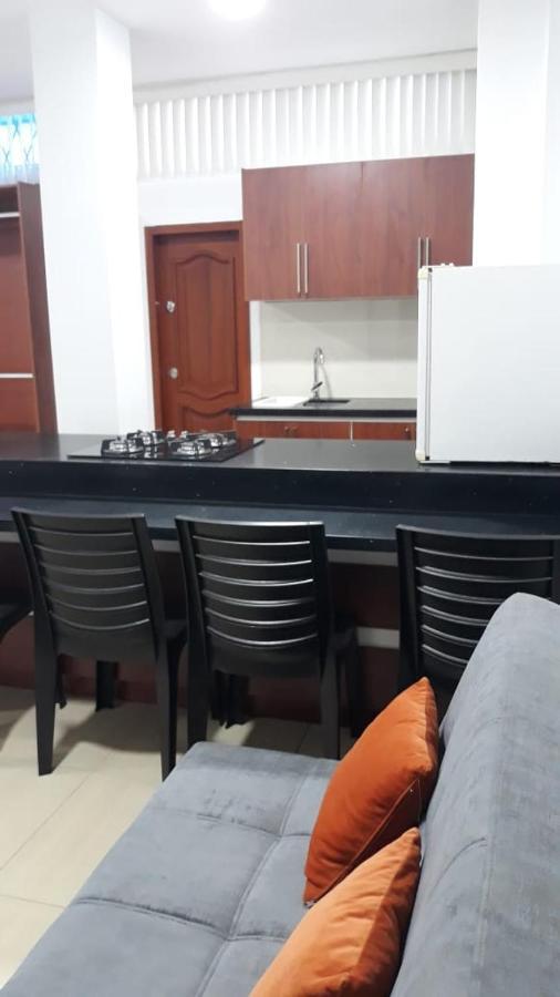 Departamentos Marcecilia De 2 Y 3 Habitaciones En El Centro De 曼塔 外观 照片