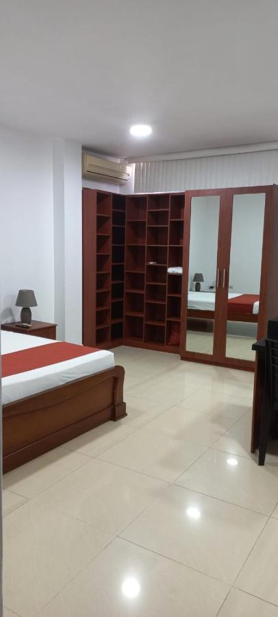 Departamentos Marcecilia De 2 Y 3 Habitaciones En El Centro De 曼塔 外观 照片